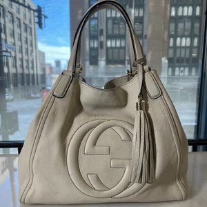Gucci Pebbled Calfskin Soho Shoulder Bag Off White